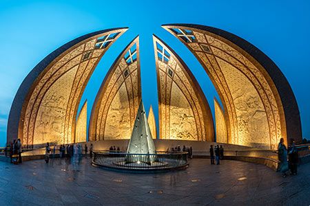 Pakistan and Turkmenistan sign agreement for TAPI gas pipeline project